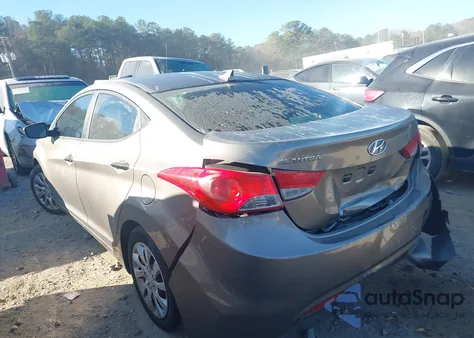 2013 Hyundai Elantra Gls/Limited z USA, uszkodzony, nr VIN 5NPDH4AE3DH160569